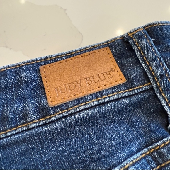 Judy Blue Women's Skinny Jeans Size 15/32 Medium Wash Blue Denim Button Front - Picture 5 of 16